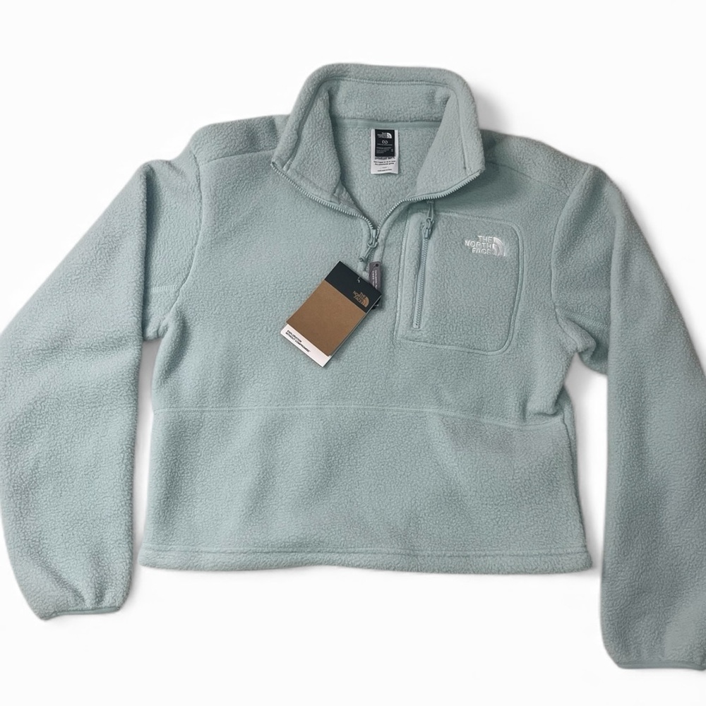 NWT THE NORTH FACE W YUMIORI 1/4 ZIP
MUTED PINE Zip Up. Medium